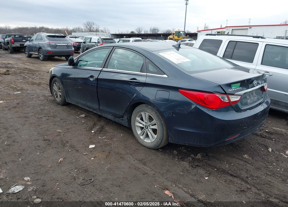 2011 HYUNDAI SONATA VIN: 5NPEB4AC4BH050518
