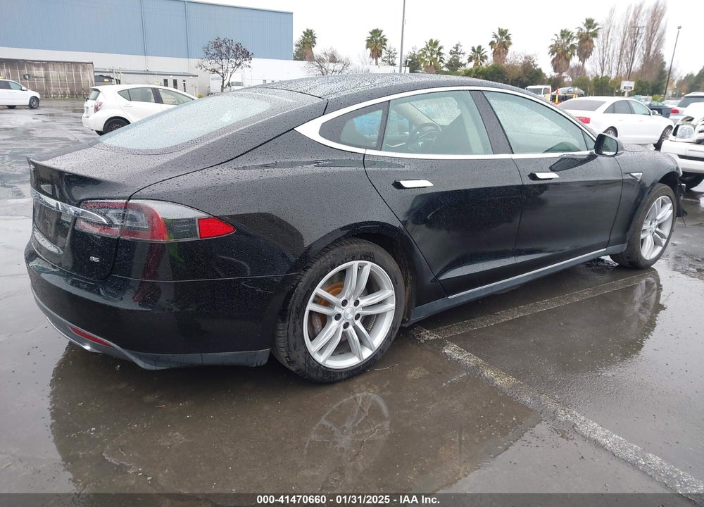 2013 TESLA MODEL S VIN: 5YJSA1CN0DFP20053
