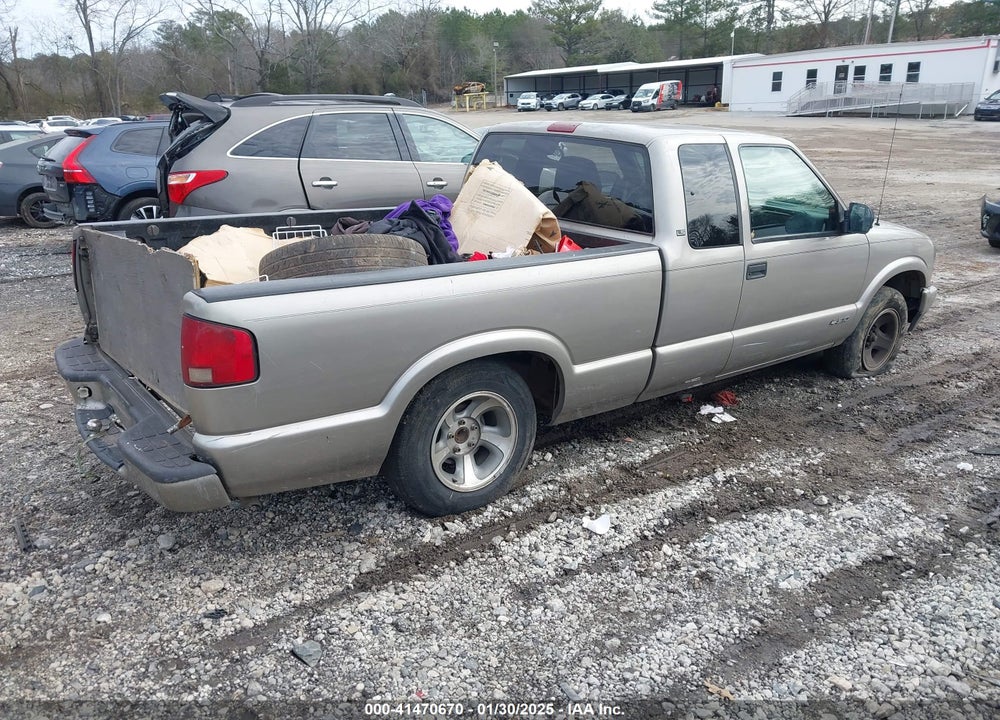 2002 CHEVROLET S-10 LS VIN: 1GCCS19W628121477