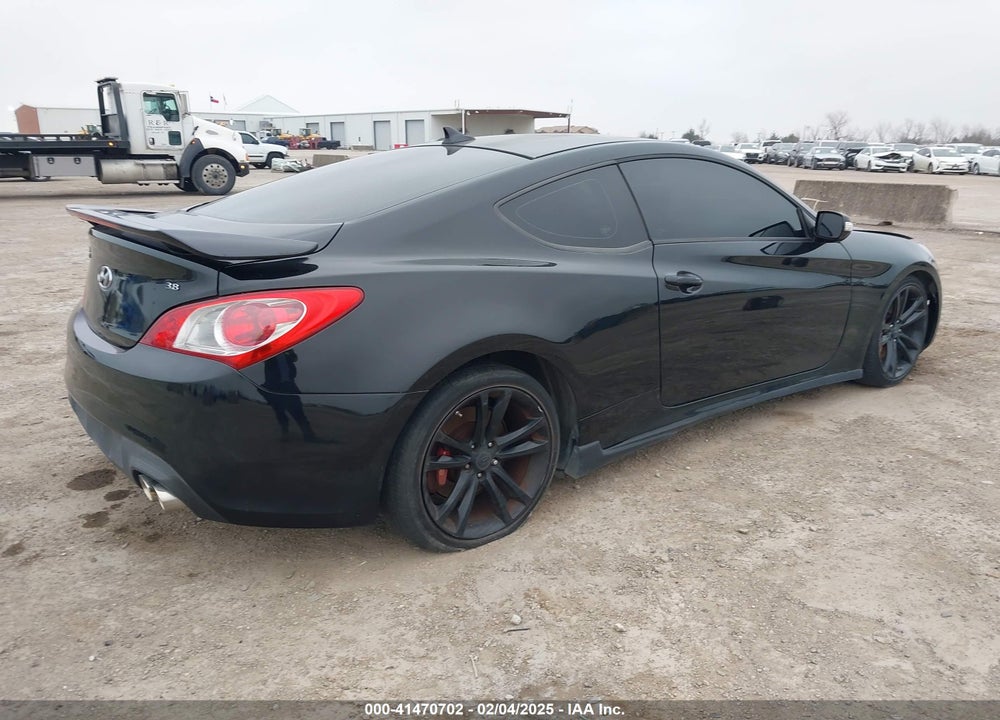 2010 HYUNDAI GENESIS 3.8 TRACK VIN: KMHHU6KH5AU040268