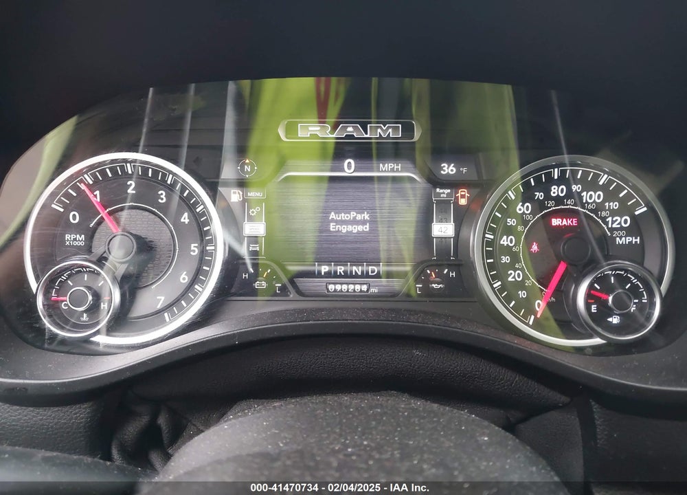 2021 RAM 1500 LAIE  4X4 5'7 BOX VIN: 1C6SRFJT7MN810395
