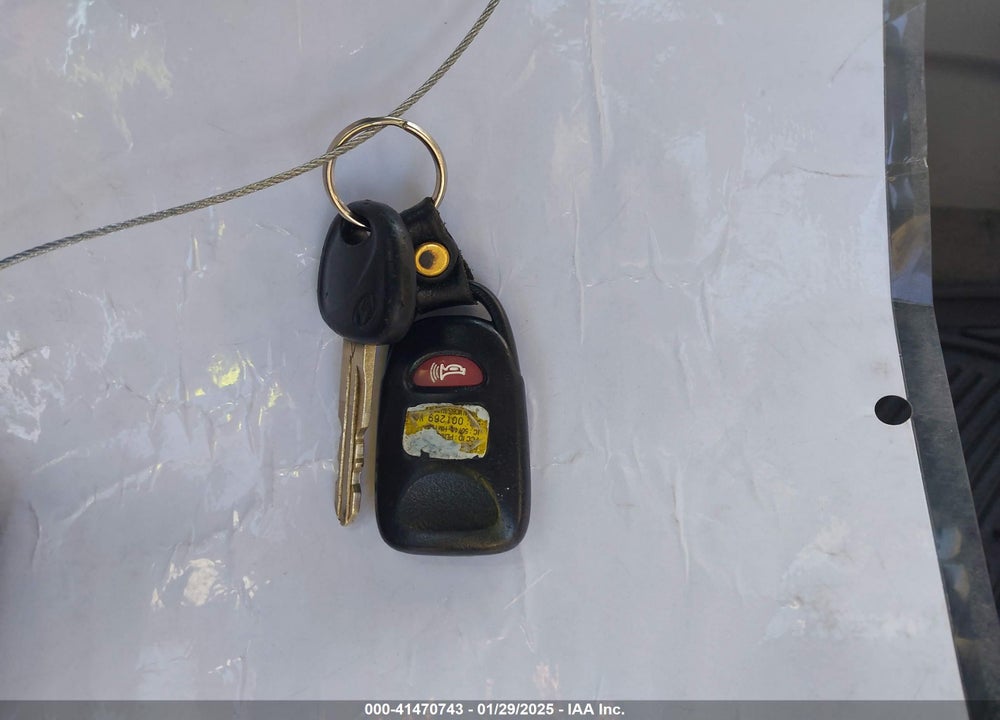 2008 HYUNDAI ACCENT GLS VIN: KMHCN46CX8U175282