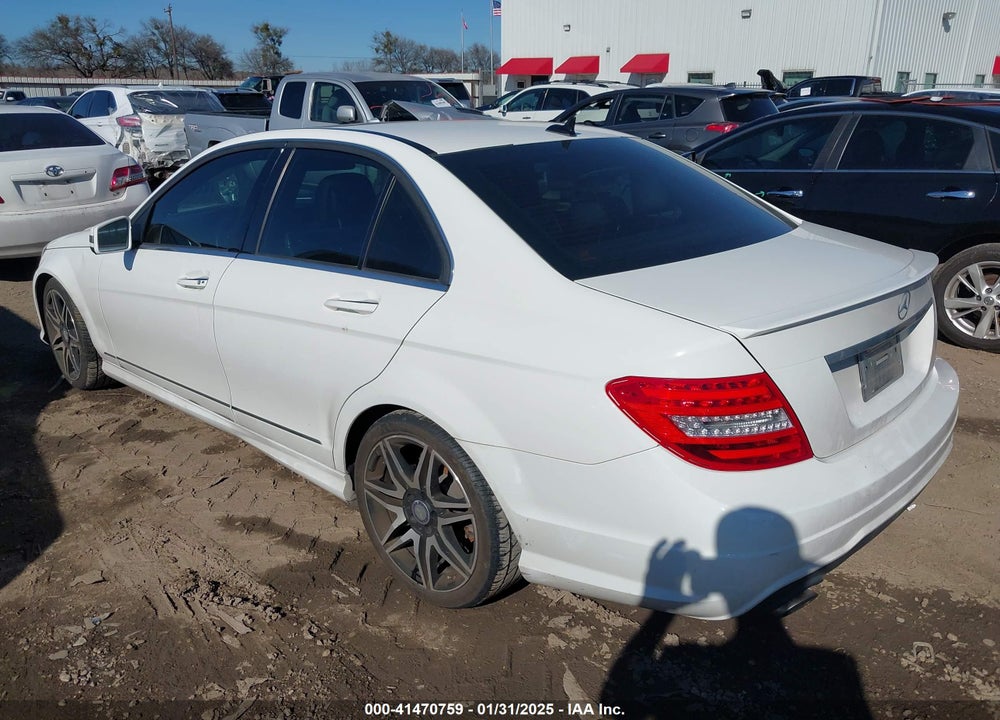 2013 MERCEDES-BENZ C 250 VIN: WDDGF4HB4DA851914