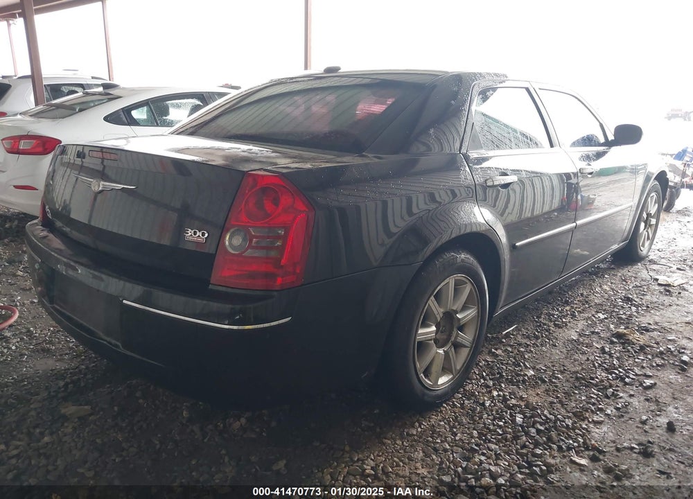 2010 CHRYSLER 300 VIN: 2C3CA5CV8AH221457