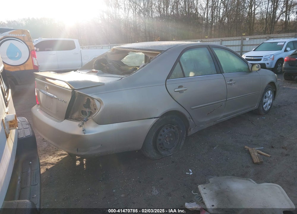 2004 TOYOTA CAMRY LE VIN: 4T1BE32K64U881856