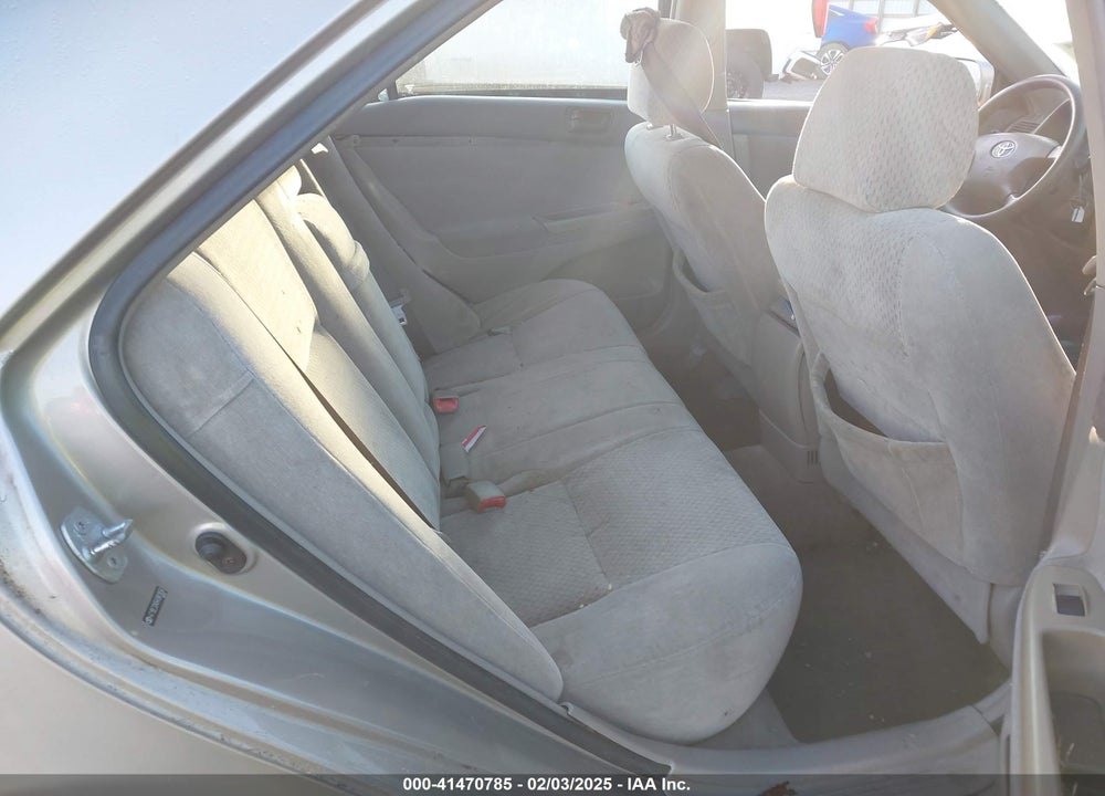2004 TOYOTA CAMRY LE VIN: 4T1BE32K64U881856
