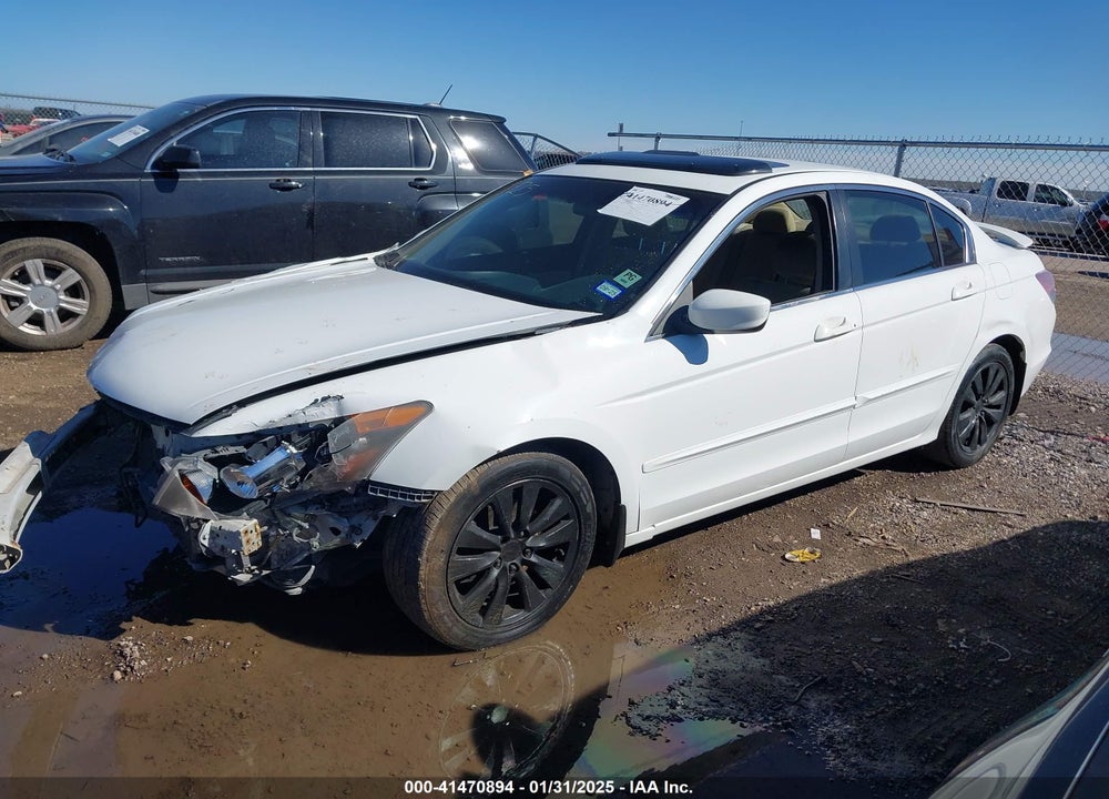 2011 HONDA ACCORD VIN: 1HGCP2F77BA009785