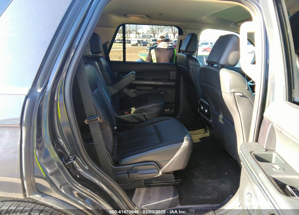 2024 FORD EXPEDITION XLT VIN: 1FMJU1H80REA24450