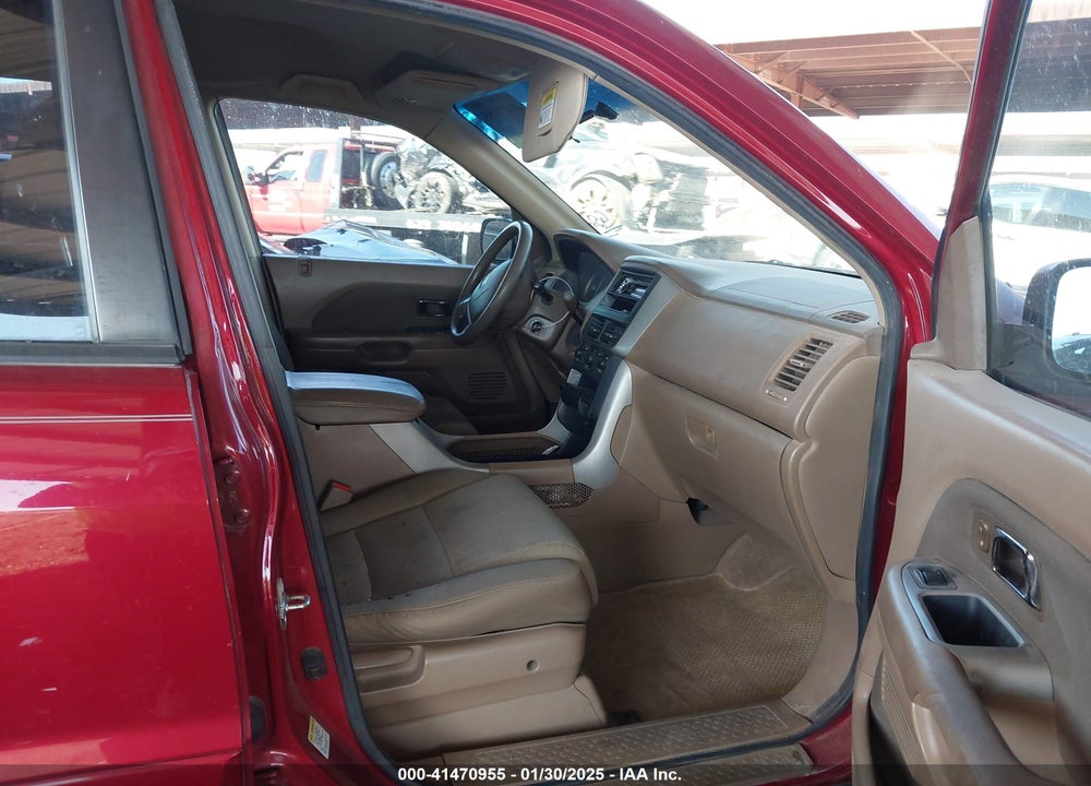 2006 HONDA PILOT LX VIN: 2HKYF18156H527029