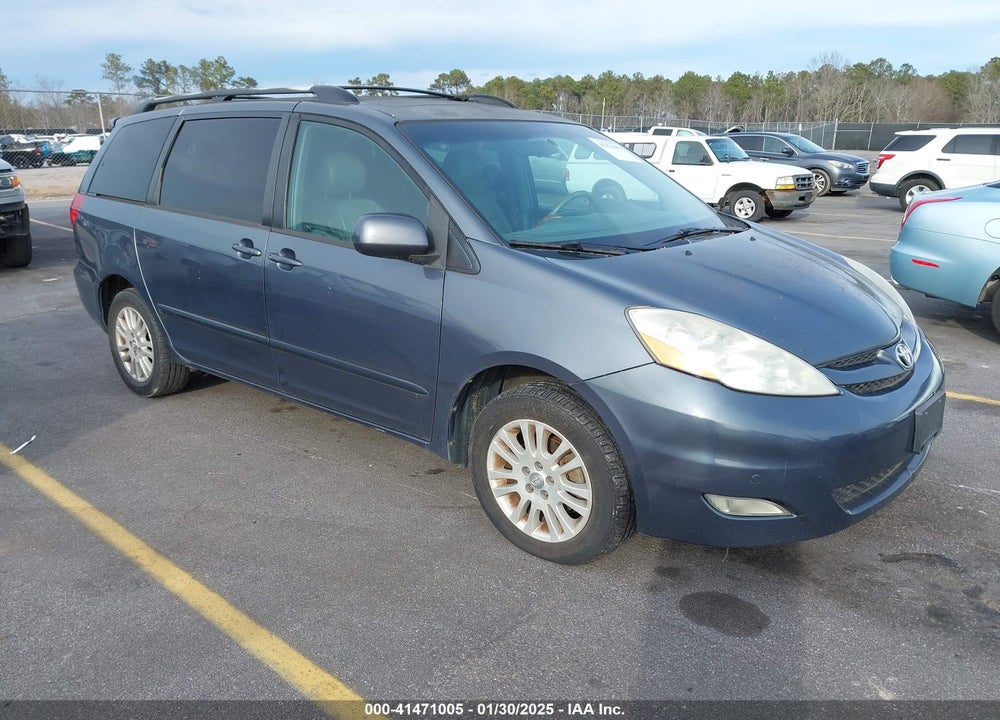 2009 TOYOTA SIENNA XLE VIN: 5TDBK22C79S026370