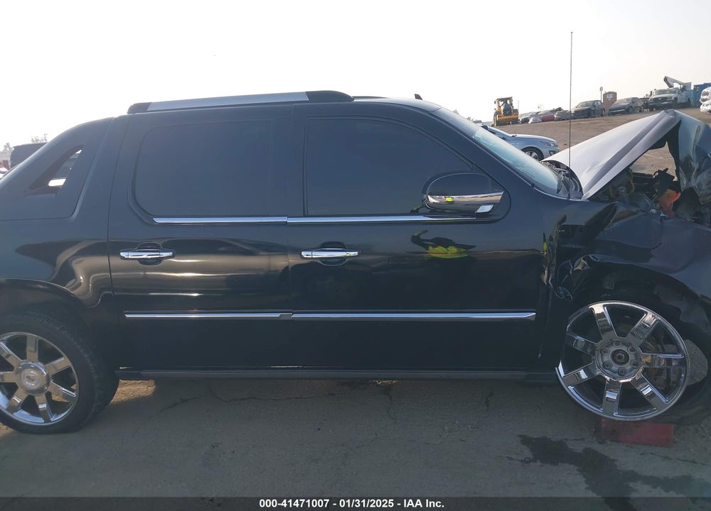 2011 CADILLAC ESCALADE EXT PREMIUM VIN: 3GYT4NEF0BG305633