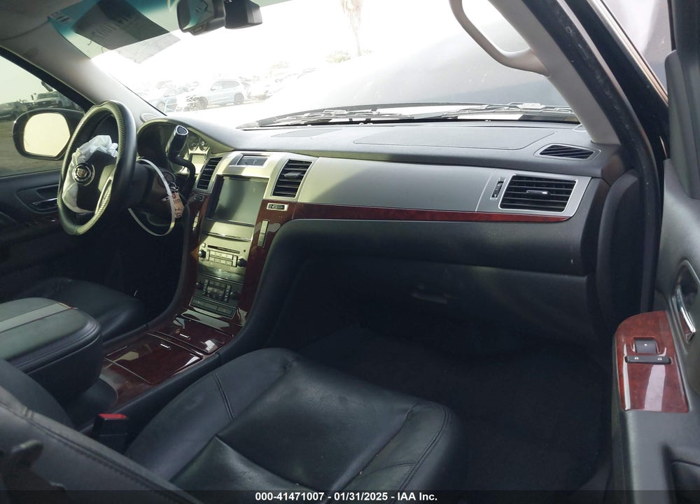 2011 CADILLAC ESCALADE EXT PREMIUM VIN: 3GYT4NEF0BG305633