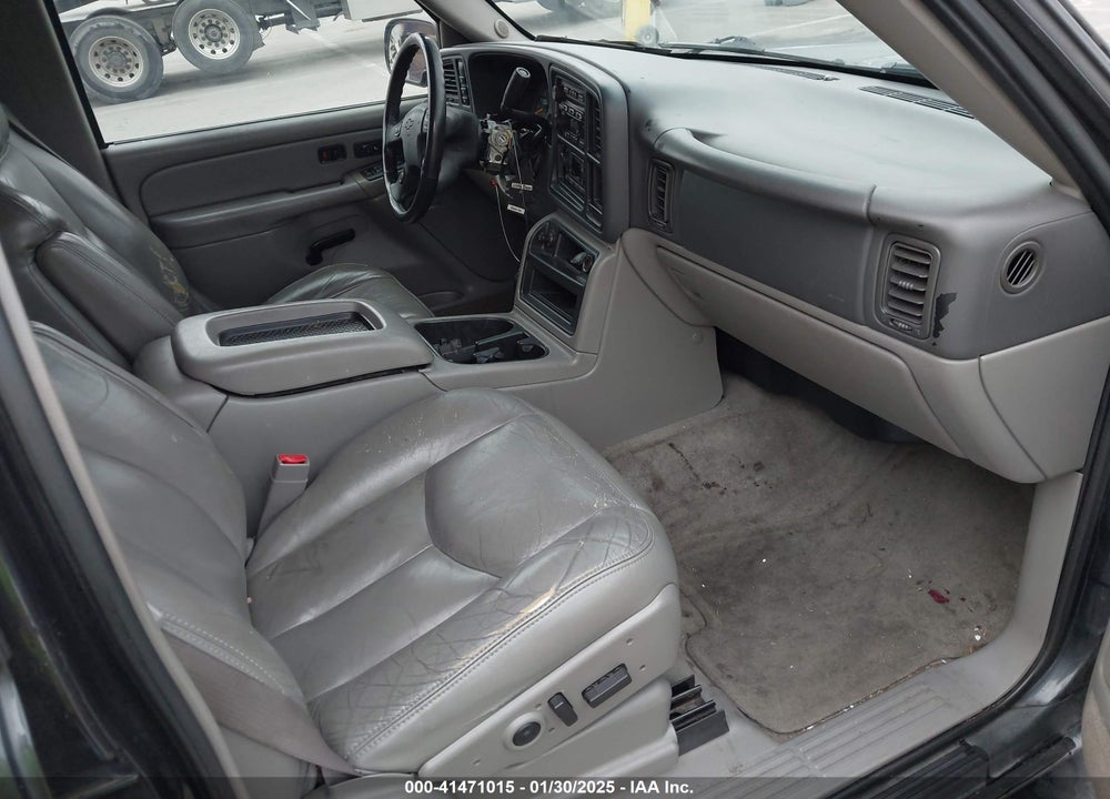 2004 CHEVROLET SUBURBAN 1500 LT VIN: 1GNFK16T54J197329