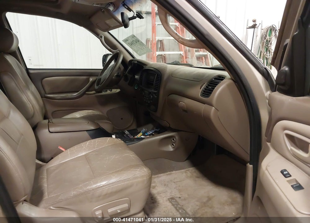 2003 TOYOTA SEQUOIA SR5 V8 VIN: 5TDZT34A03S188569