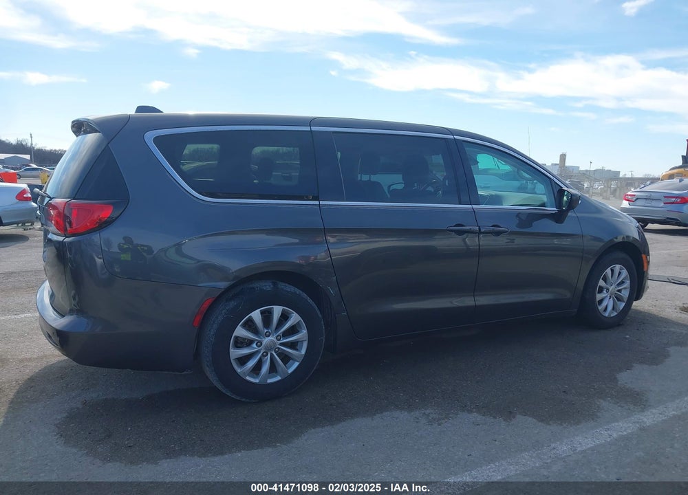 2017 CHRYSLER PACIFICA TOURING VIN: 2C4RC1DG1HR521631