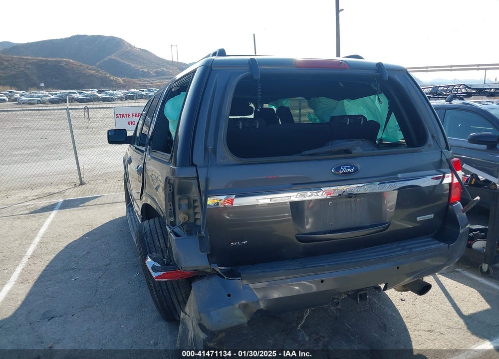 2016 FORD EXPEDITION XLT VIN: 1FMJU1JT5GEF53405