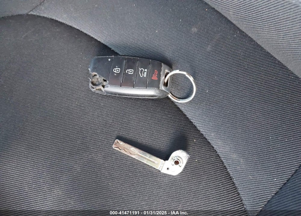 2017 KIA SOUL VIN: KNDJP3A57H7419543
