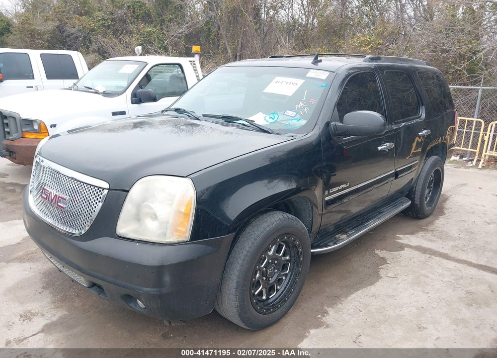 2008 GMC YUKON DENALI VIN: 1GKFK63868J139536