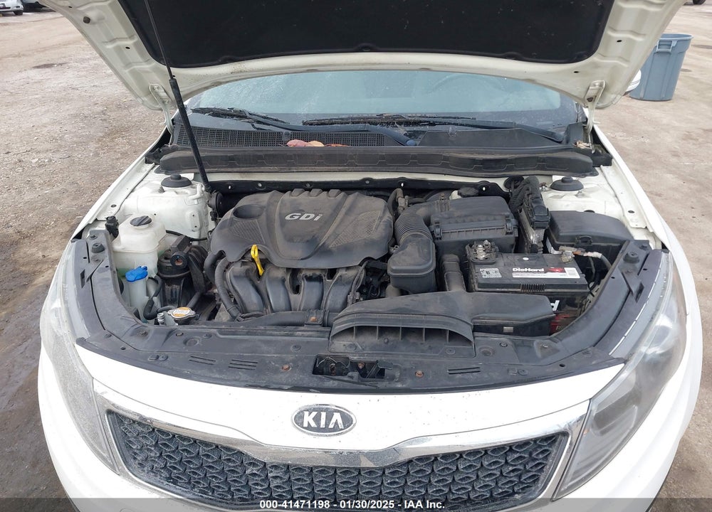 2011 KIA OPTIMA VIN: KNAGM4A75B5065838