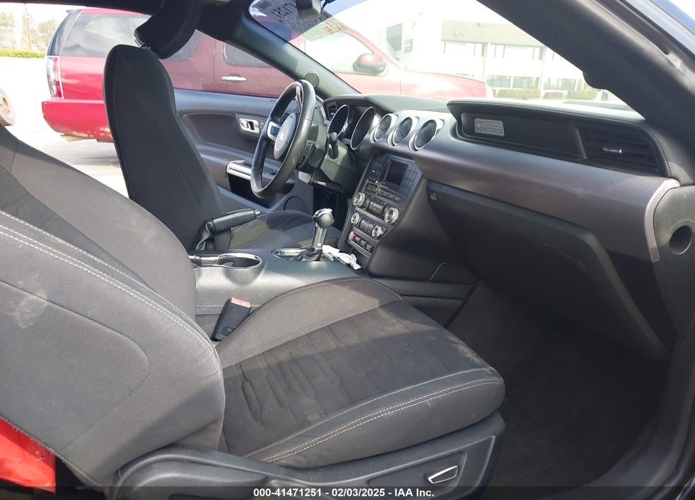 2015 FORD MUSTANG VIN: 1FA6P8THXF5425667