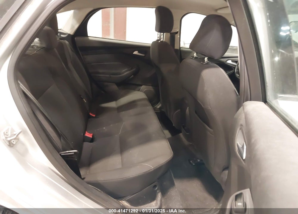 2015 FORD FOCUS VIN: 1FADP3F22FL334387