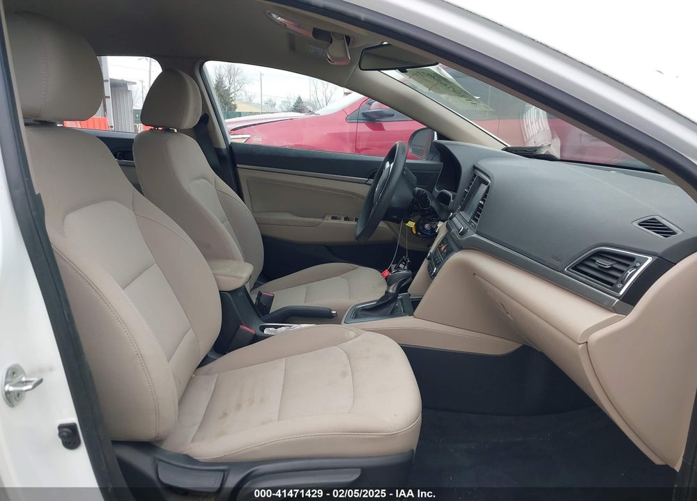 2018 HYUNDAI ELANTRA VIN: 5NPD84LF5JH225651