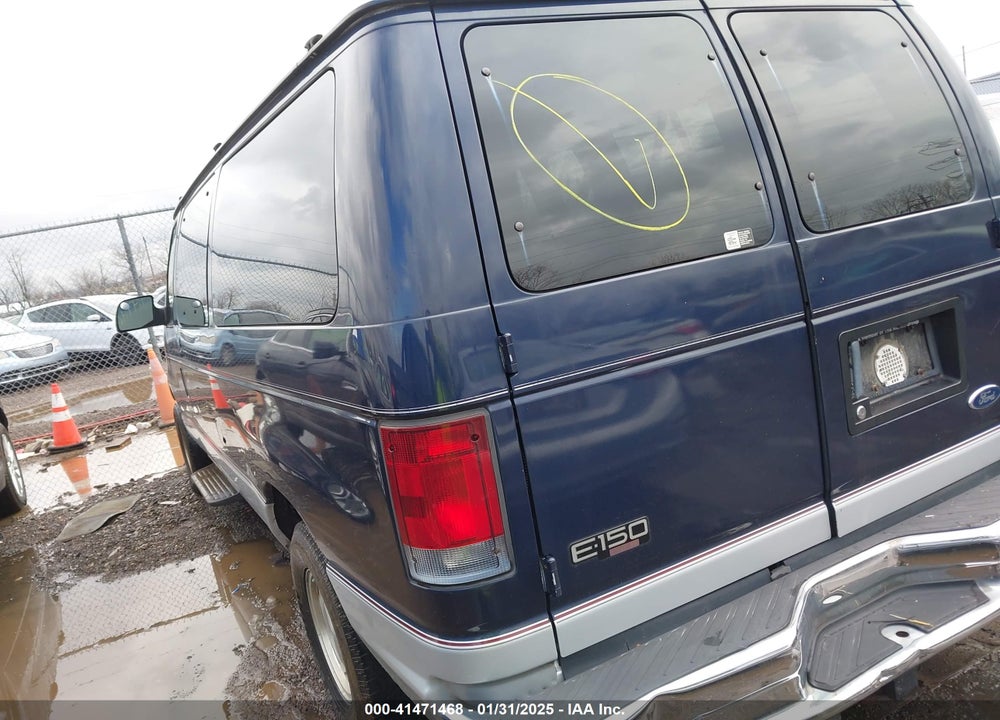 2002 FORD E-150 XL/XLT VIN: 1FMRE11L02HB30156
