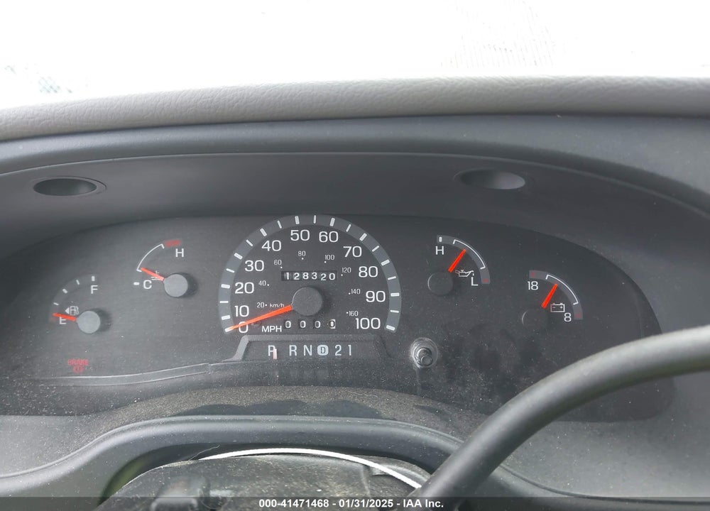 2002 FORD E-150 XL/XLT VIN: 1FMRE11L02HB30156