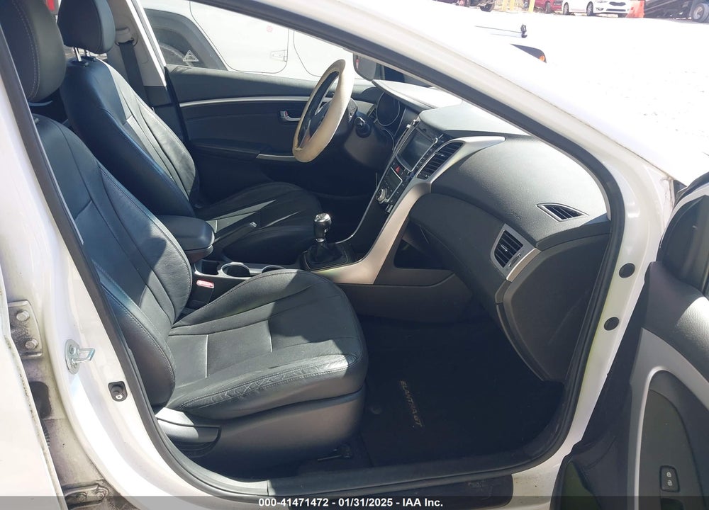 2014 HYUNDAI ELANTRA GT VIN: KMHD35LH9EU199066