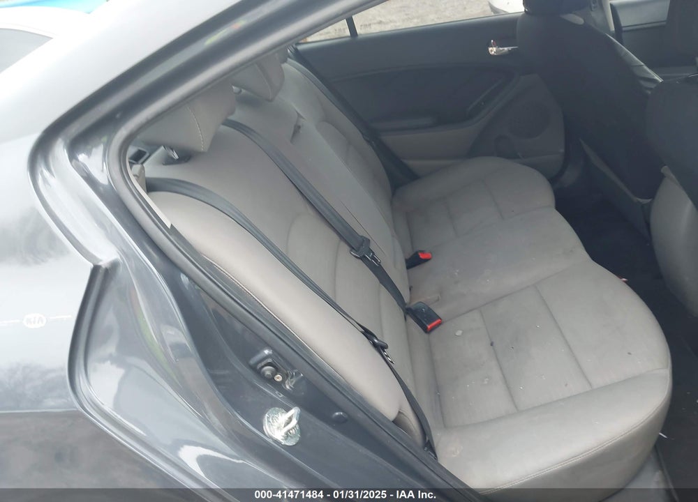 2015 KIA FORTE VIN: KNAFX4A6XF5331869
