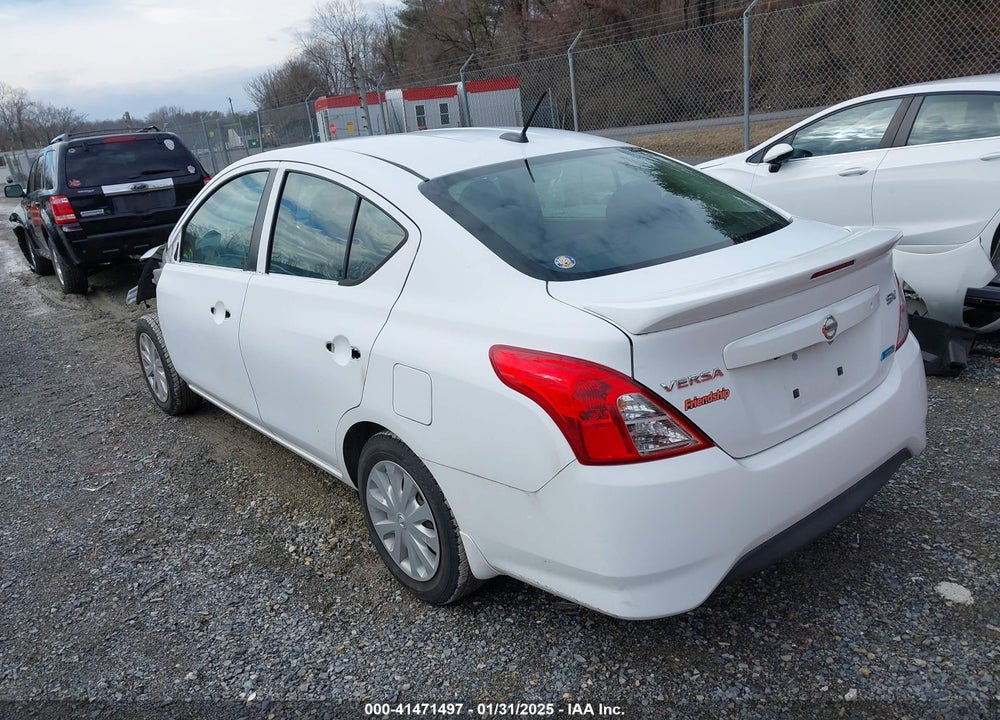 2015 NISSAN VERSA 1.6 SV VIN: 3N1CN7AP2FL950975