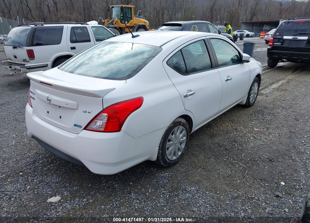 2015 NISSAN VERSA 1.6 SV VIN: 3N1CN7AP2FL950975