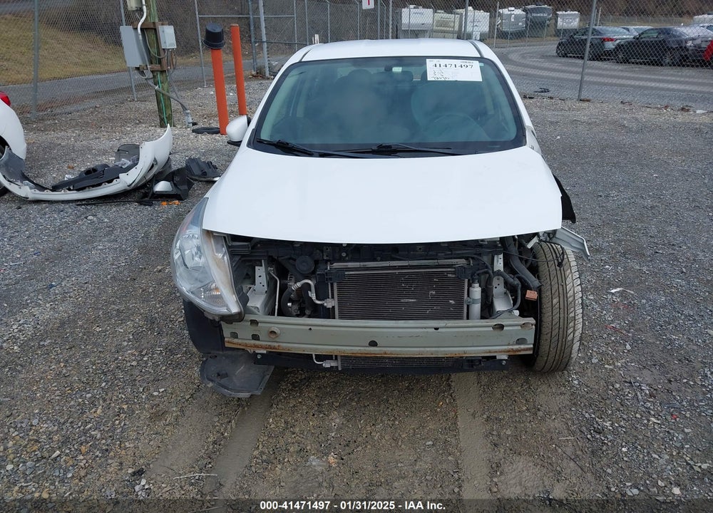 2015 NISSAN VERSA 1.6 SV VIN: 3N1CN7AP2FL950975