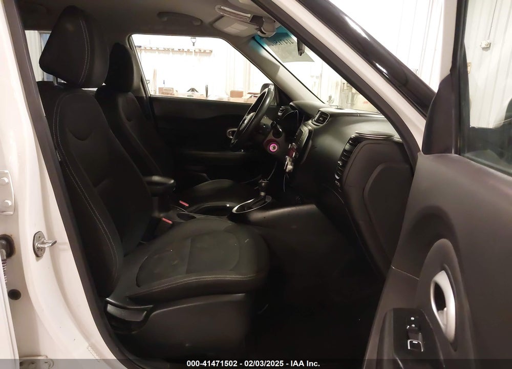 2018 KIA SOUL VIN: KNDJN2A25J7563541
