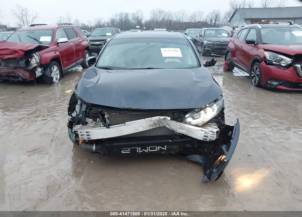 2018 HONDA CIVIC VIN: 19XFC1E3XJE003880