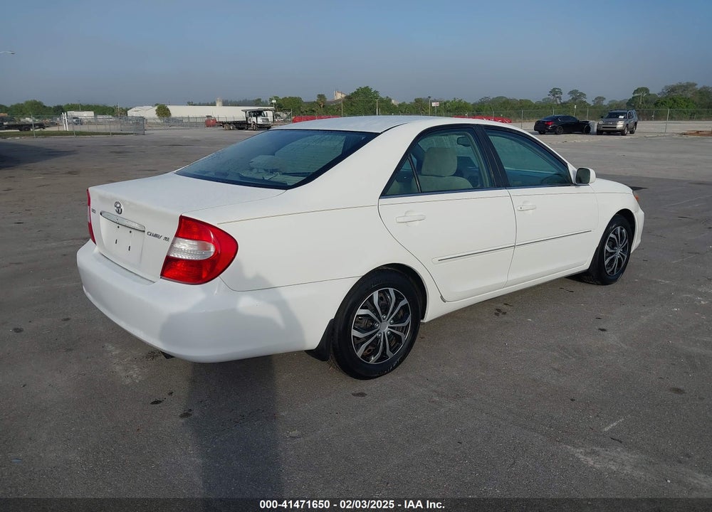 2004 TOYOTA CAMRY XLE VIN: 4T1BE32K84U306030