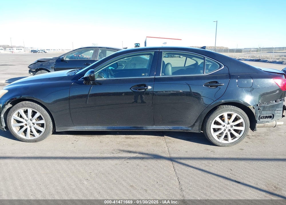 2008 LEXUS IS 250 VIN: JTHCK262382023623