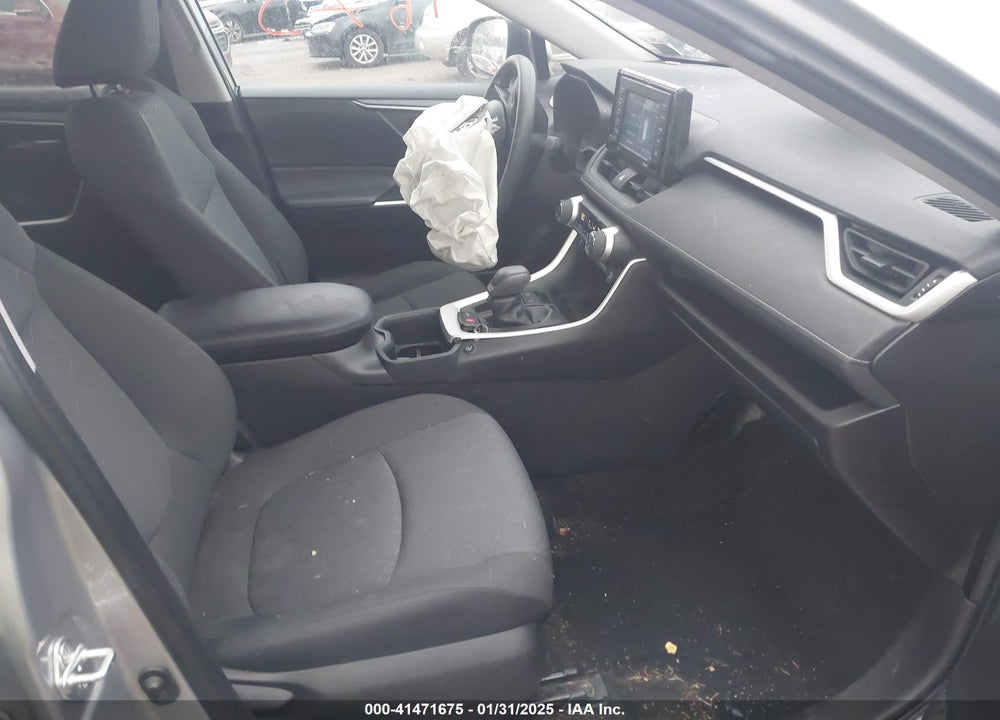 2022 TOYOTA RAV4 VIN: 2T3P1RFV1NC282608