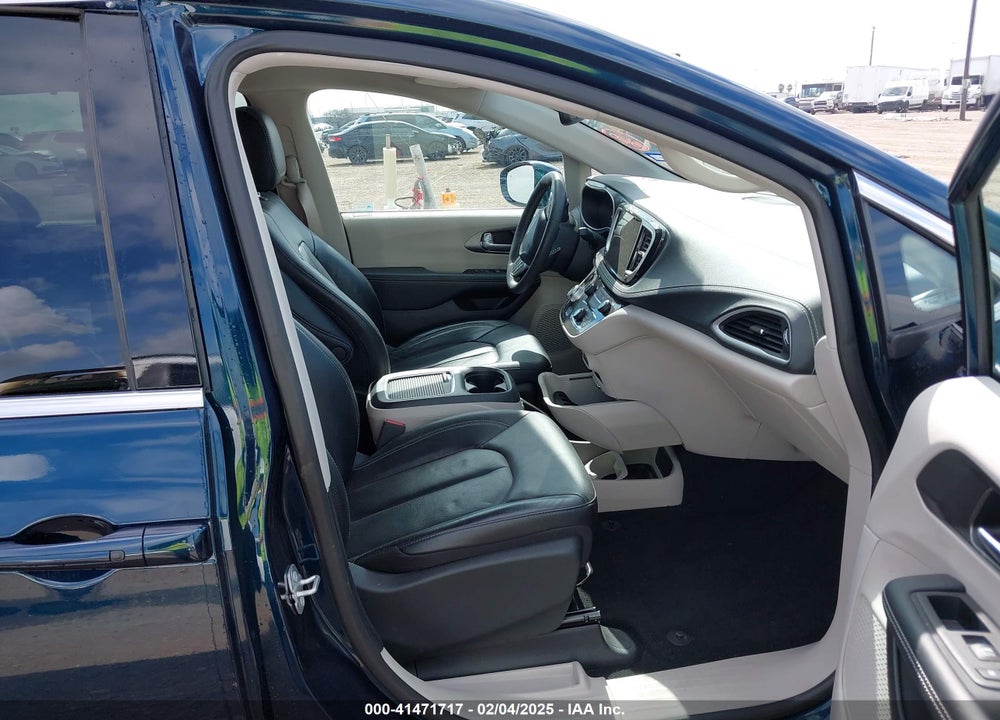 2022 CHRYSLER PACIFICA VIN: 2C4RC1BG0NR165025