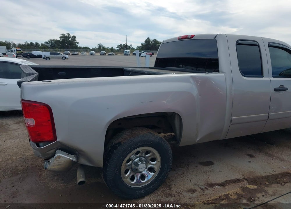 2008 CHEVROLET SILVERADO 1500 LS VIN: 1GCEC19C58Z332264