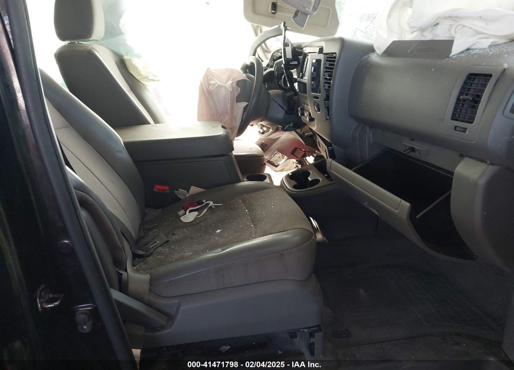 2016 NISSAN NV VIN: 5BZBF0AA4GN853979