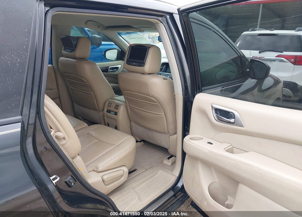 2013 NISSAN PATHFINDER VIN: 5N1AR2MN9DC615402
