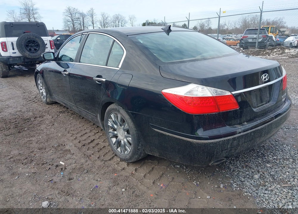 2009 HYUNDAI GENESIS VIN: KMHGC46E39U029011
