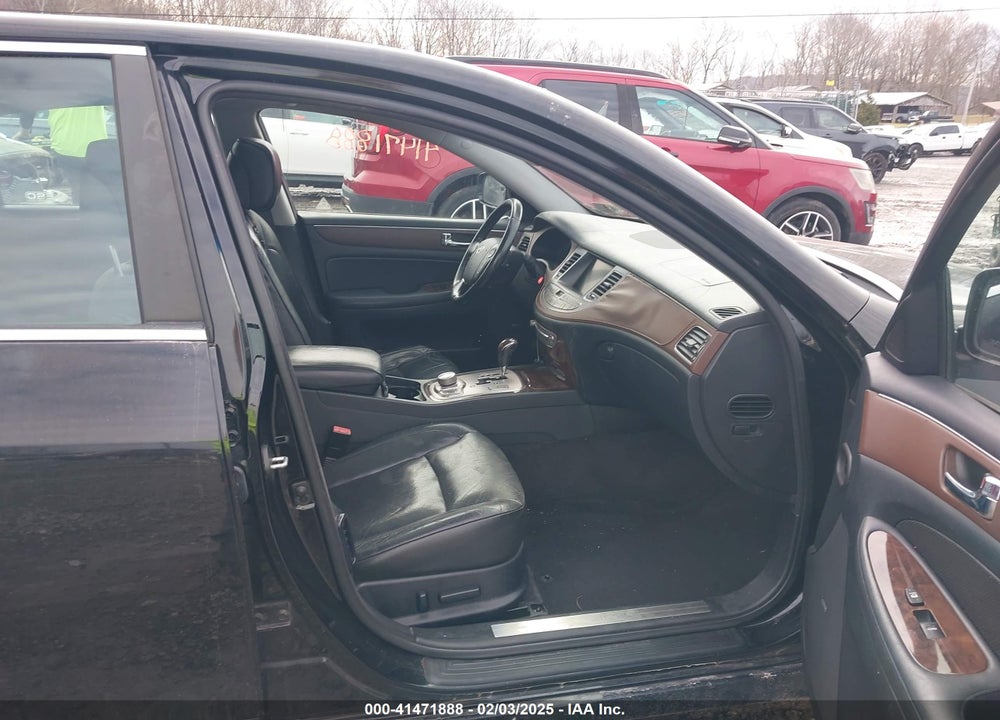 2009 HYUNDAI GENESIS VIN: KMHGC46E39U029011