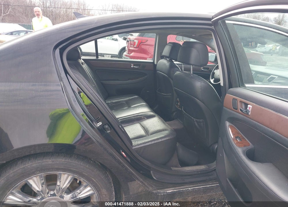 2009 HYUNDAI GENESIS VIN: KMHGC46E39U029011