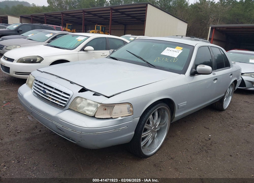 2001 FORD CROWN VICTORIA LX VIN: 2FAFP74W21X143151