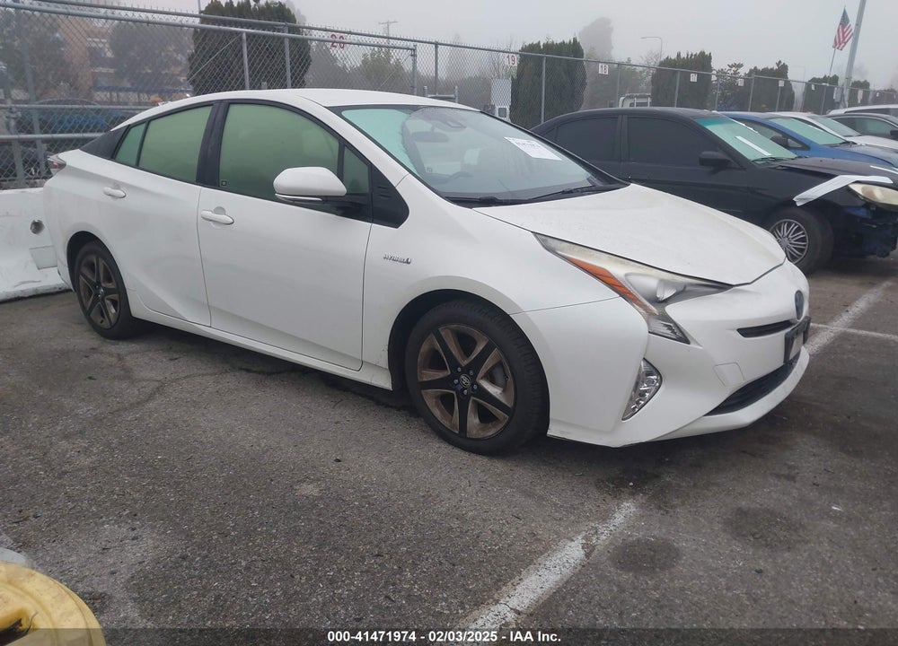 2017 TOYOTA PRIUS THREE TOURING VIN: JTDKARFUXH3037751