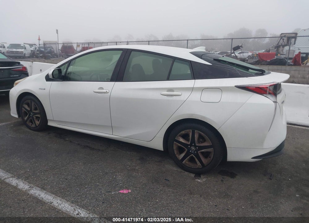 2017 TOYOTA PRIUS THREE TOURING VIN: JTDKARFUXH3037751
