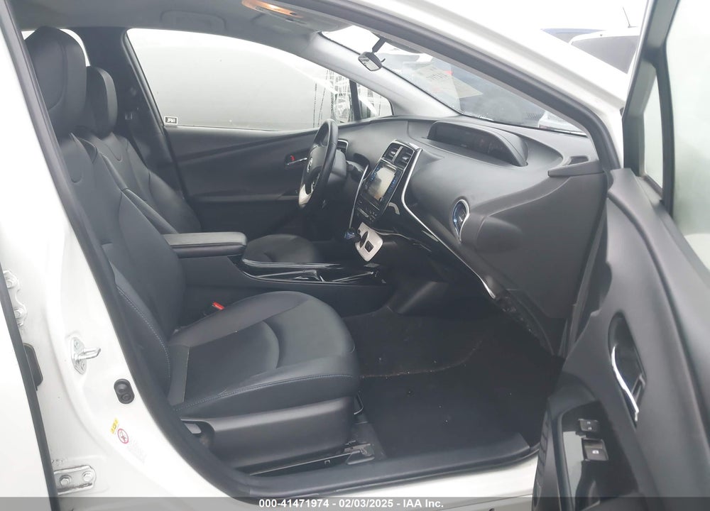 2017 TOYOTA PRIUS THREE TOURING VIN: JTDKARFUXH3037751