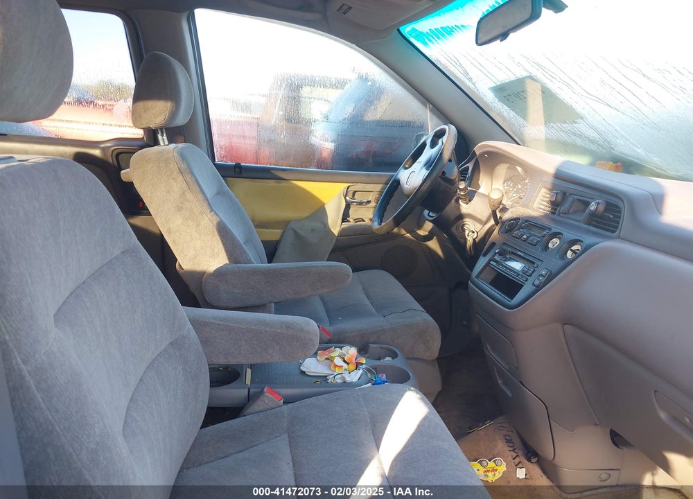 2000 HONDA ODYSSEY EX VIN: 2HKRL1868YH601202